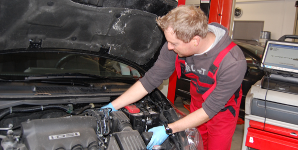 Service und Reparaturen bei der Honda Garage Zollhaus