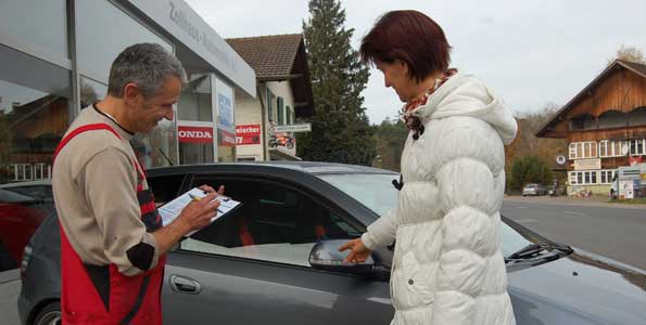 Kundendienst bei der Honda Garage Zollhaus